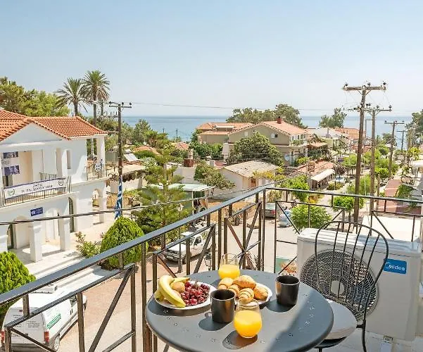 Costa Azzurra Otel 4*