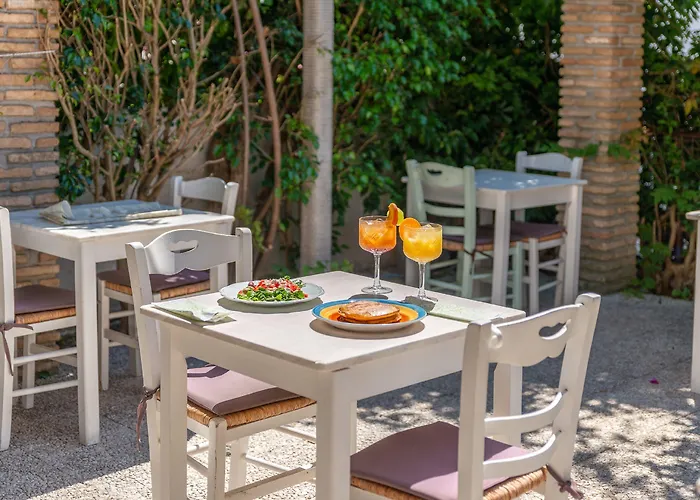 Costa Azzurra Otel 4*